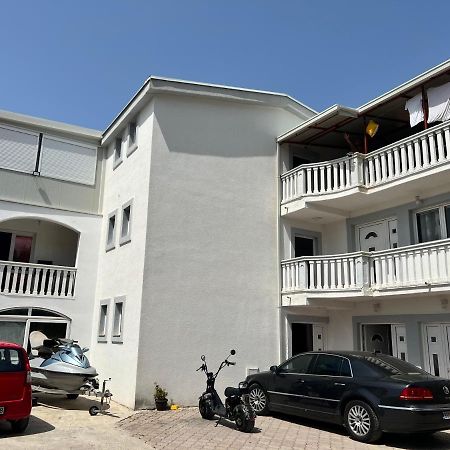 Villa Ajsa Bar Kültér fotó