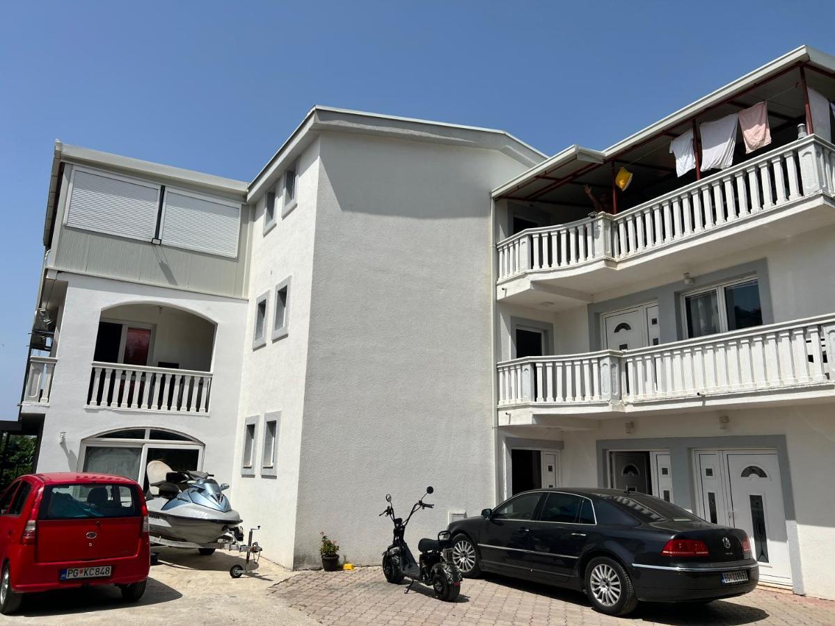 Villa Ajsa Bar Kültér fotó